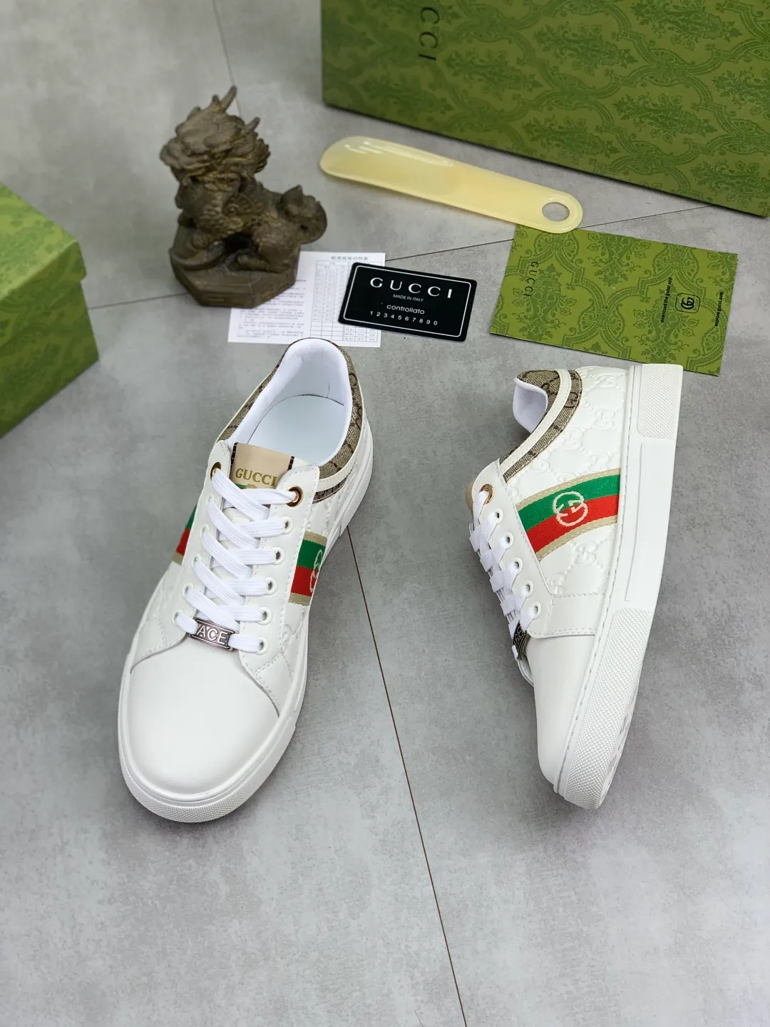 Men's Men's Shoes P420 💰[New Style] 🆘 The latest model from Gucci's official website🎁Classic casual and fashionable men's shoes👟Hot style💥Simple and elegant style, exclusive for trendy men. Unique latest brand elements from the official website👑Gucci original decoration, fashionable and generous, made of original soft calfskin fabric➕Comfortable soft sheepskin lining ✅The official website specifies wear-resistant rubber outsole_full of elasticity, classic model taken in real life🎬Color: 2️⃣colors available😍Number: 38-44